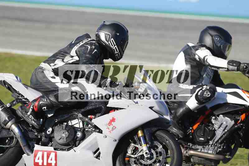 Archiv-2025/02 28.-31.01.2025 Moto Center Thun Jerez/gruen-green/414